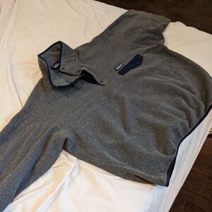 Patagonia Synchilla Fleece Gray and Navy L